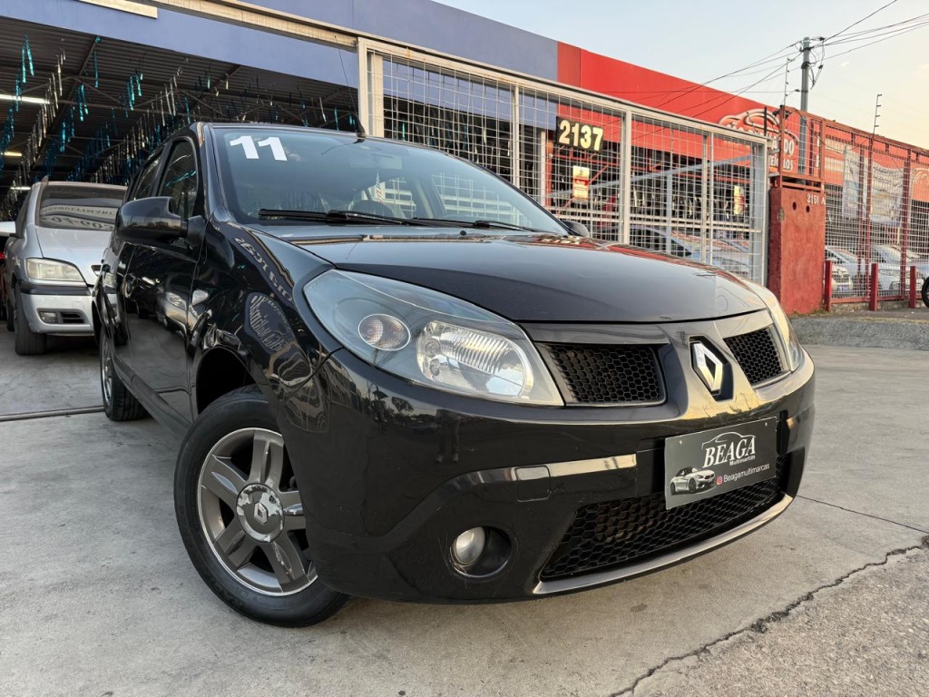 RENAULT SANDERO