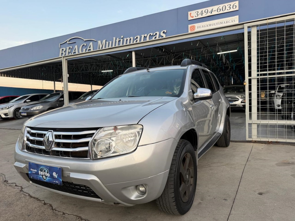 RENAULT DUSTER