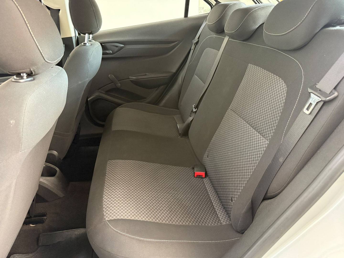 Chevrolet Onix 1.0 Mpfi Joy 8V Flex 4P Manual - foto 2