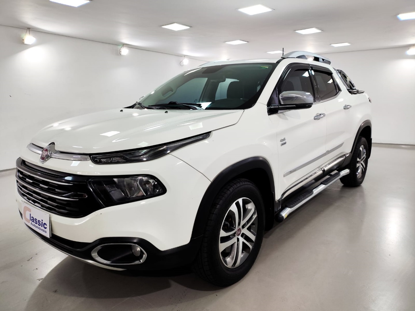FIAT TORO 2.0 16V TURBO DIESEL VOLCANO 4WD AT9