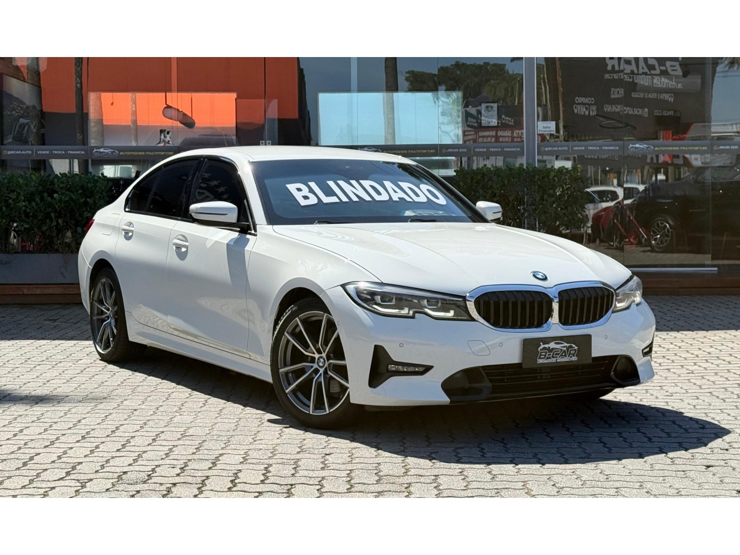 BMW 320i