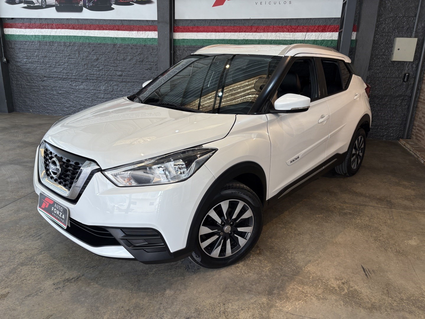 NISSAN KICKS