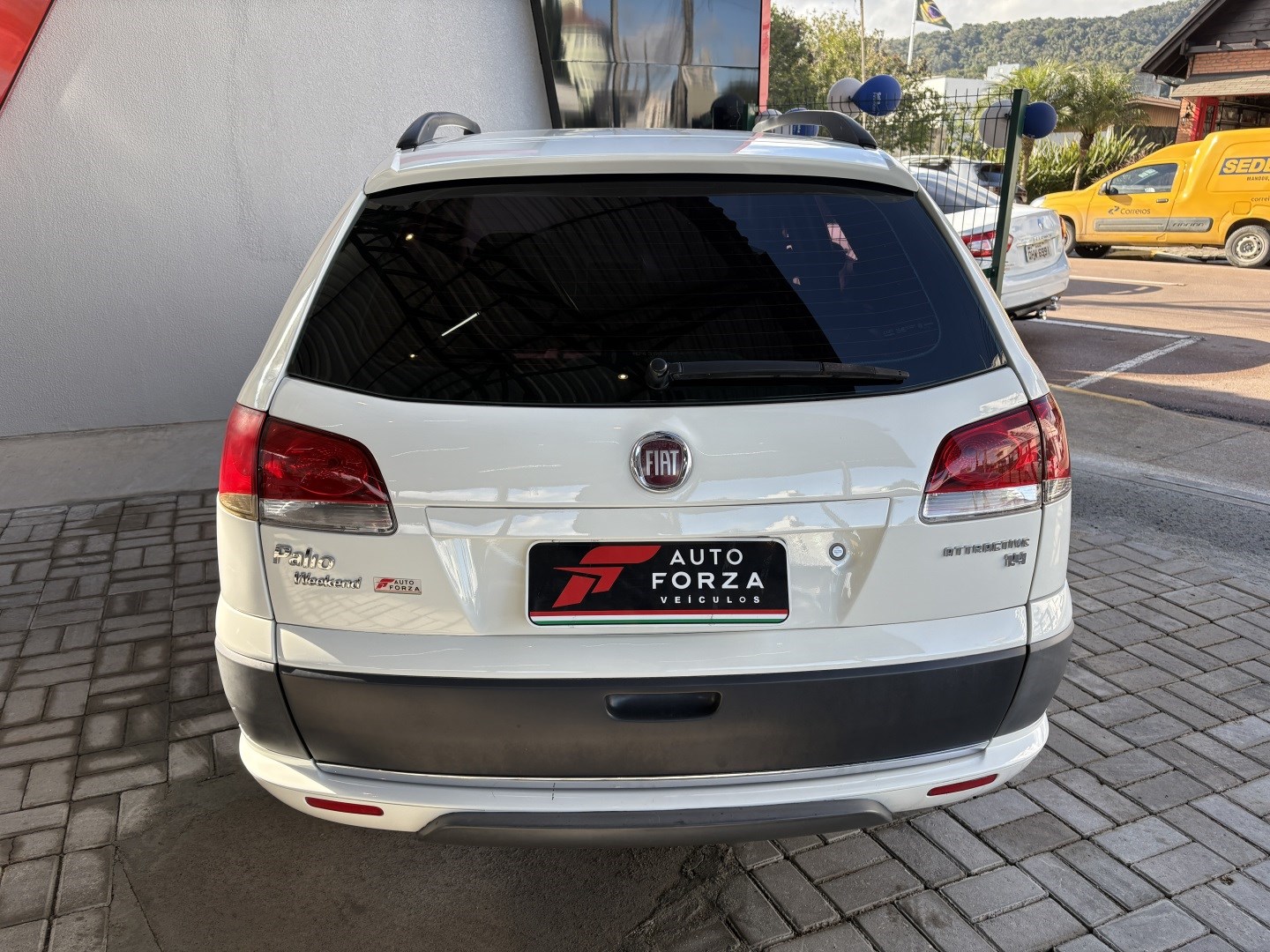 FIAT PALIO 1.4 MPI ATTRACTIVE WEEKEND 8V FLEX 4P MANUAL — foto 5