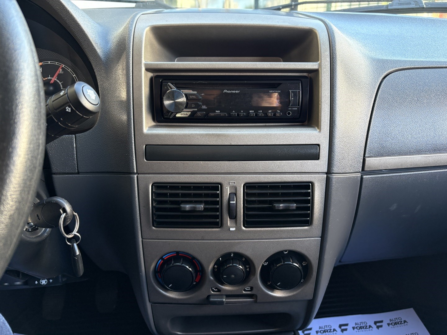 FIAT PALIO 1.4 MPI ATTRACTIVE WEEKEND 8V FLEX 4P MANUAL — foto 11