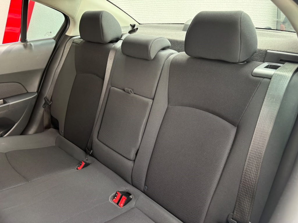 CHEVROLET CRUZE 1.8 LT 16V FLEX 4P MANUAL — foto 13