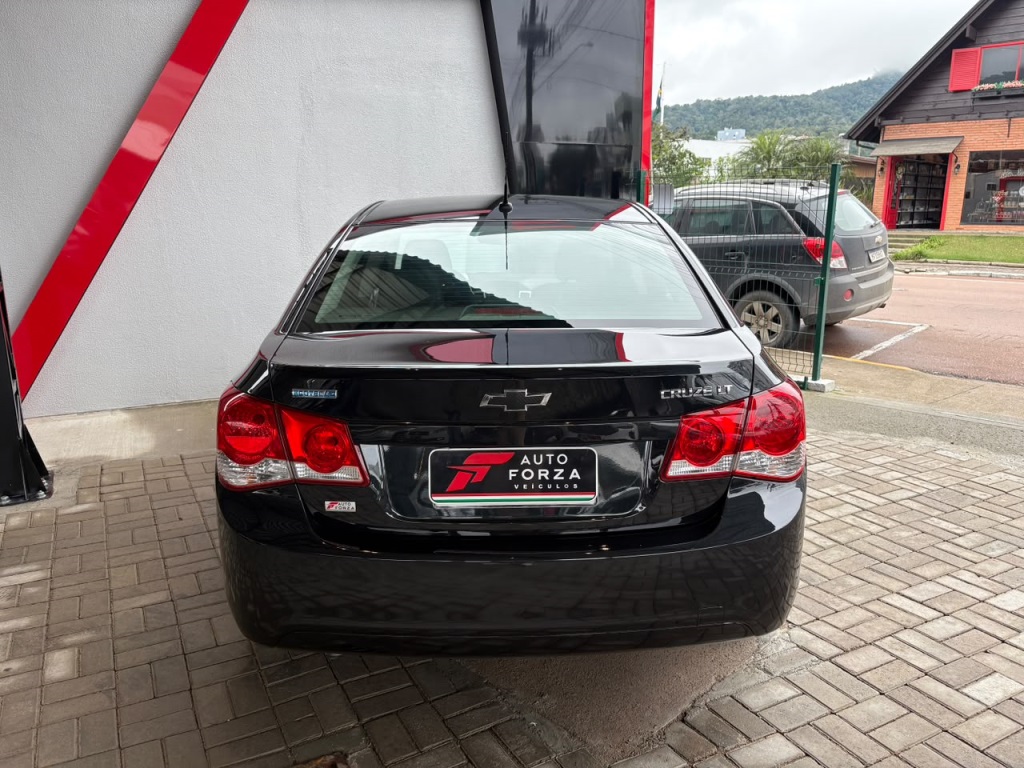 CHEVROLET CRUZE 1.8 LT 16V FLEX 4P MANUAL — foto 6