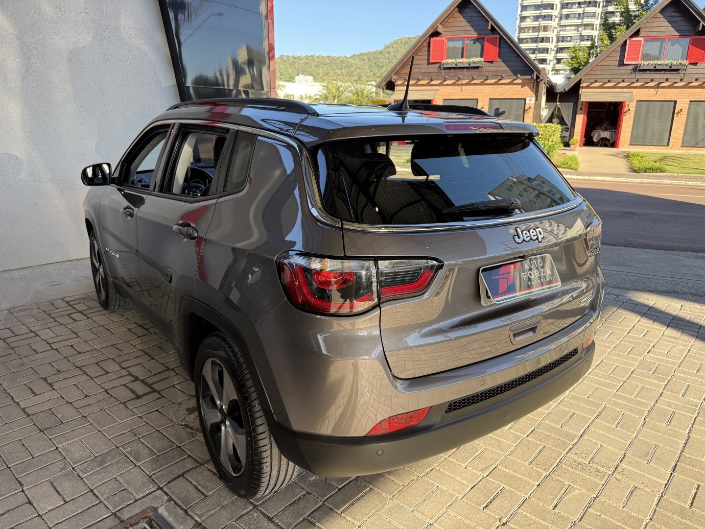 JEEP COMPASS 2.0 16V FLEX LONGITUDE AUTOMÁTICO — foto 4