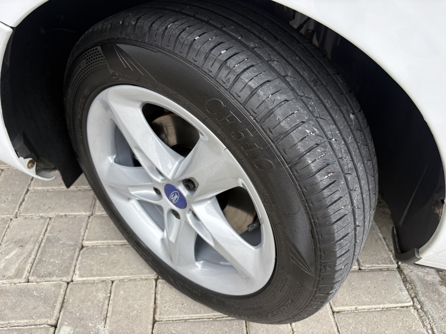 FORD FOCUS 1.6 GL 16V FLEX 4P MANUAL — foto 14