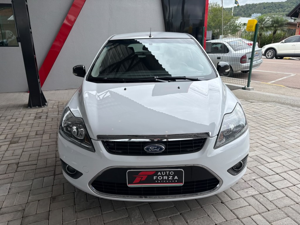 FORD FOCUS 1.6 GL 16V FLEX 4P MANUAL — foto 2