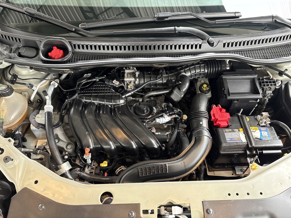 RENAULT CAPTUR 1.6 16V SCE FLEX LIFE X-TRONIC — foto 15