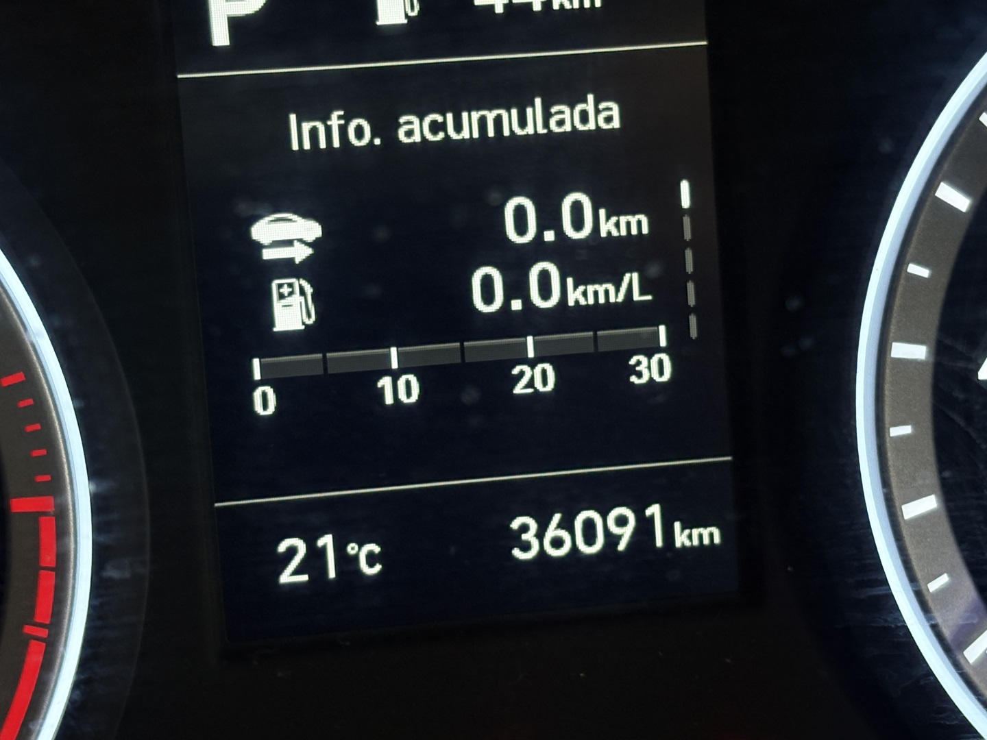 HYUNDAI CRETA 1.0 TGDI FLEX LIMITED AUTOMÁTICO — foto 17