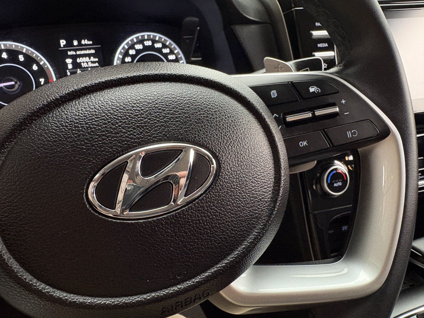 HYUNDAI CRETA 1.0 TGDI FLEX LIMITED AUTOMÁTICO — foto 14
