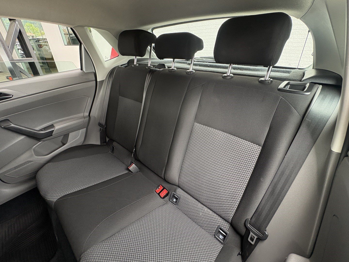 VOLKSWAGEN POLO 1.0 MPI TOTAL FLEX MANUAL — foto 9