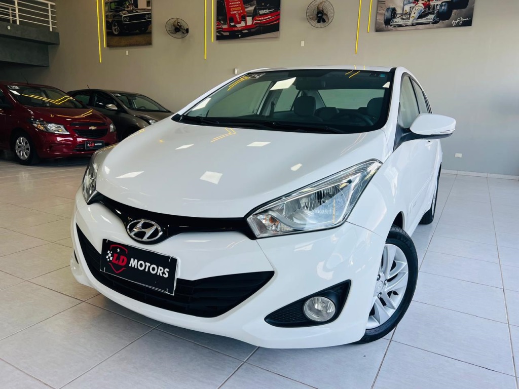 HYUNDAI HB20S