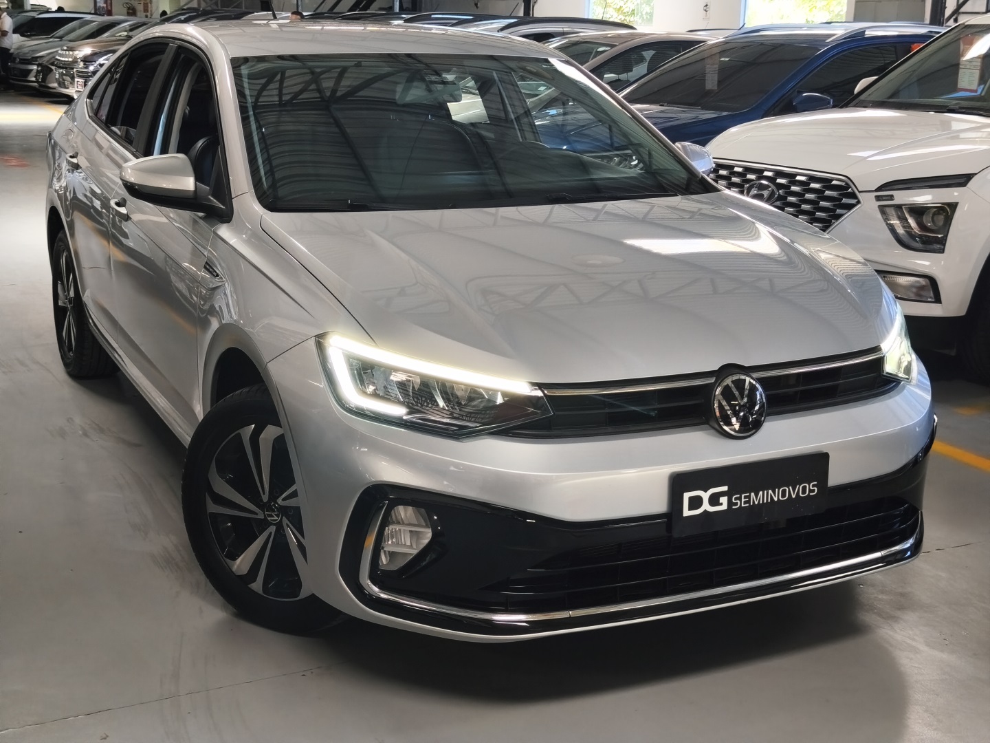 VOLKSWAGEN VIRTUS