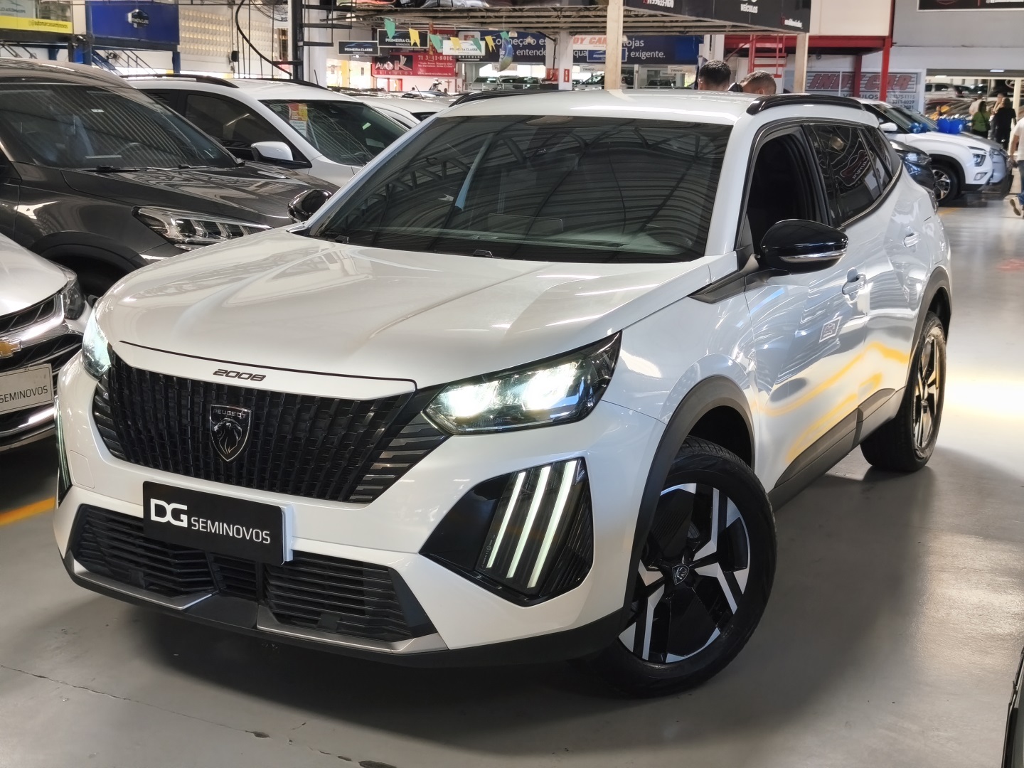 PEUGEOT 2008