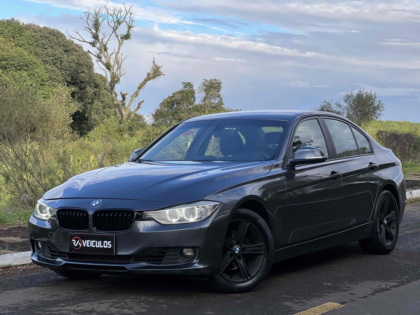 BMW 320i