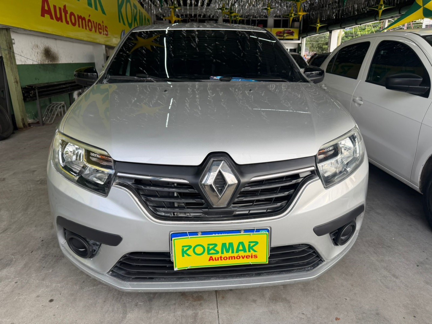 RENAULT LOGAN