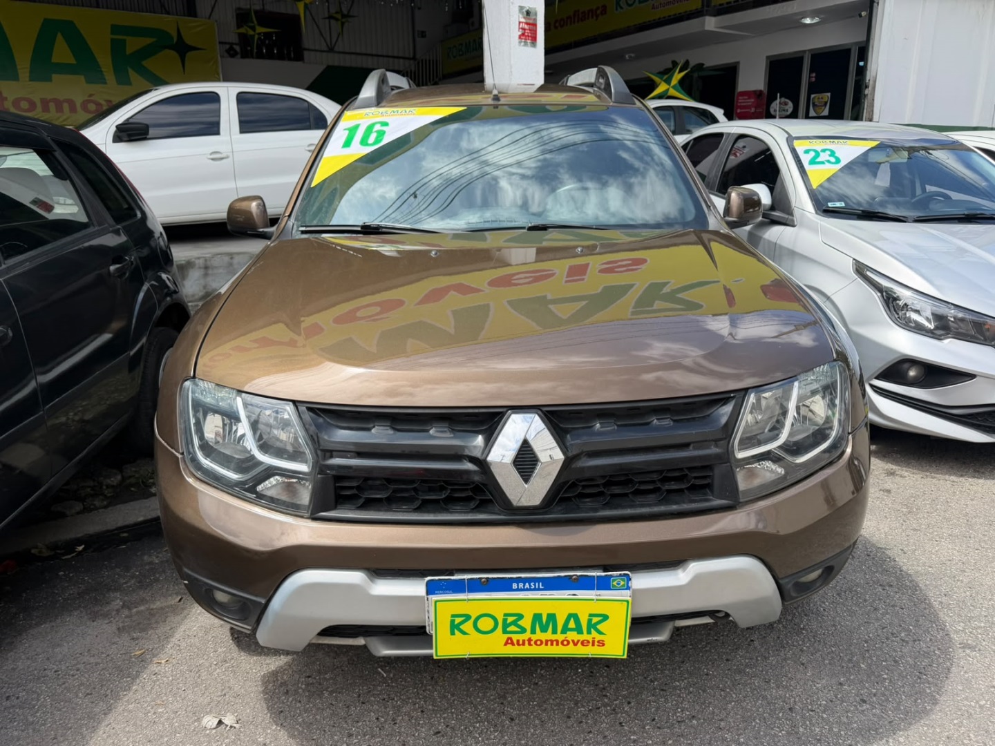 RENAULT DUSTER