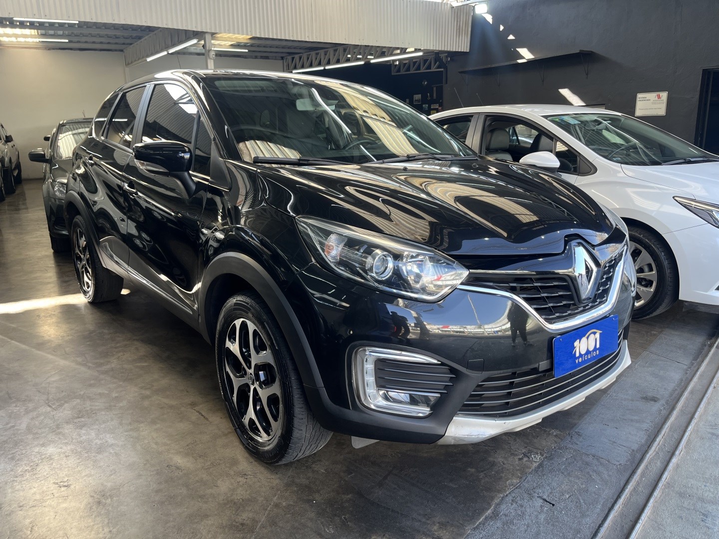 RENAULT CAPTUR 1.6 16V SCE FLEX INTENSE X-TRONIC