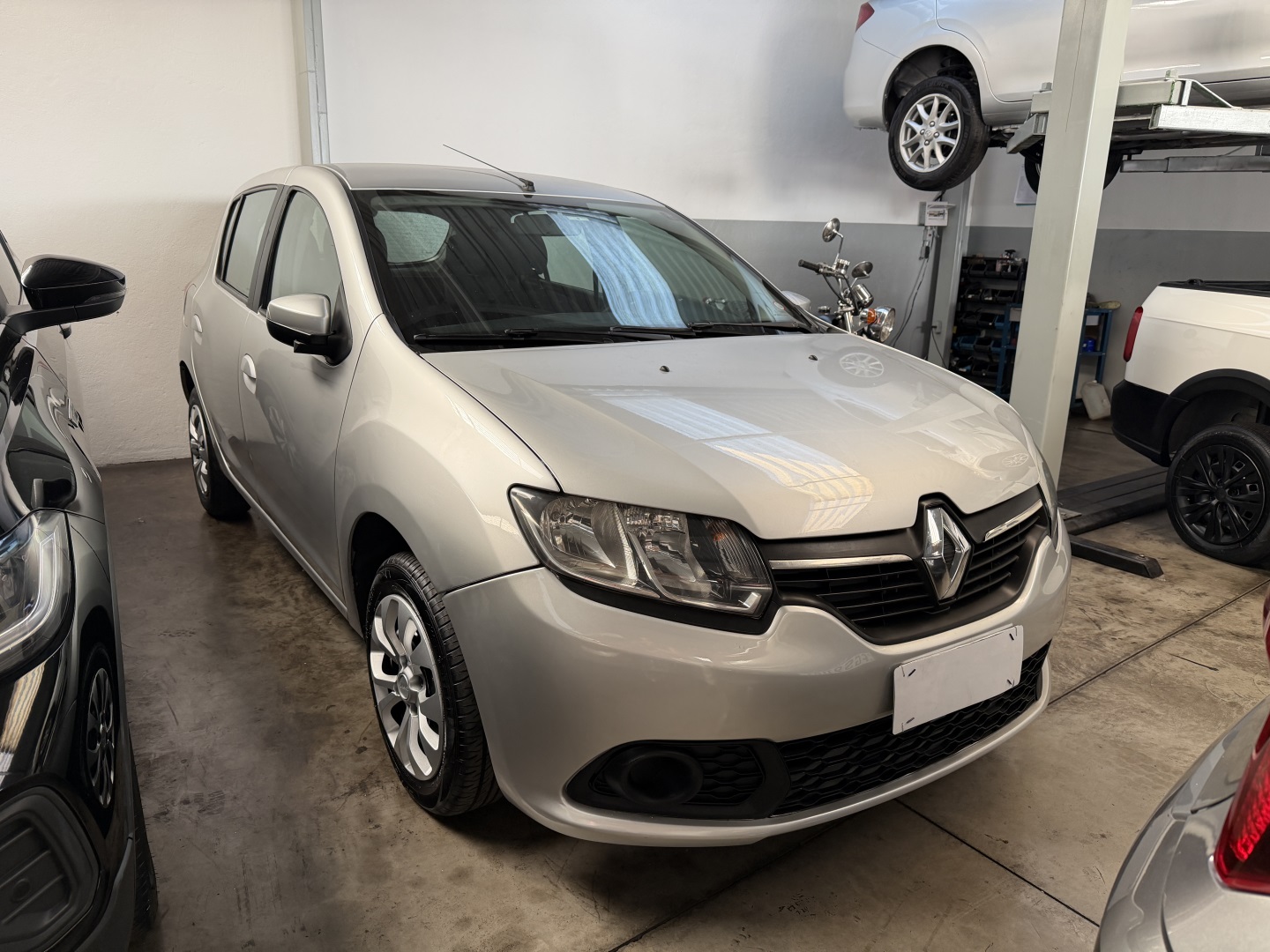 RENAULT SANDERO