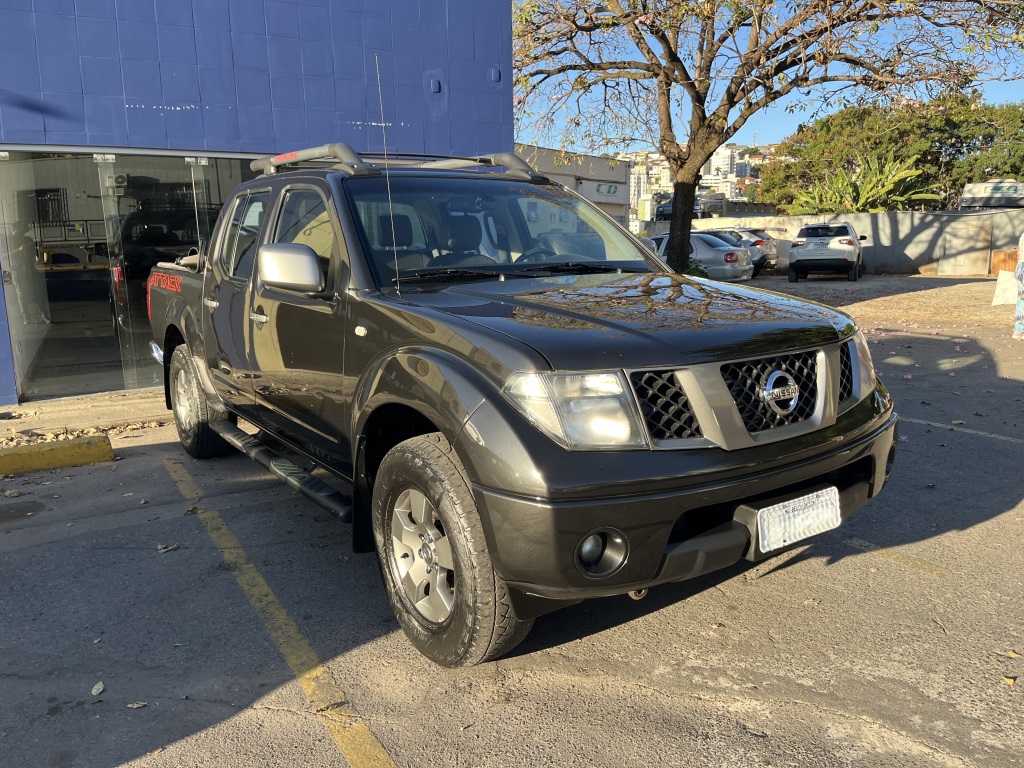 NISSAN FRONTIER