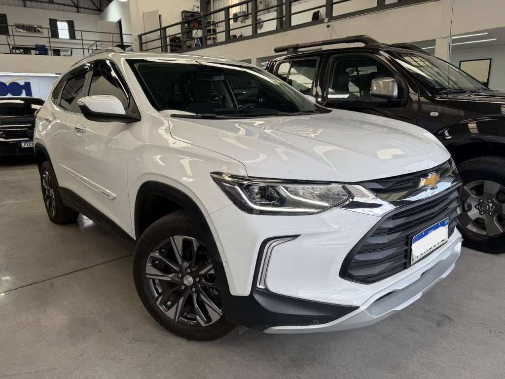 CHEVROLET TRACKER