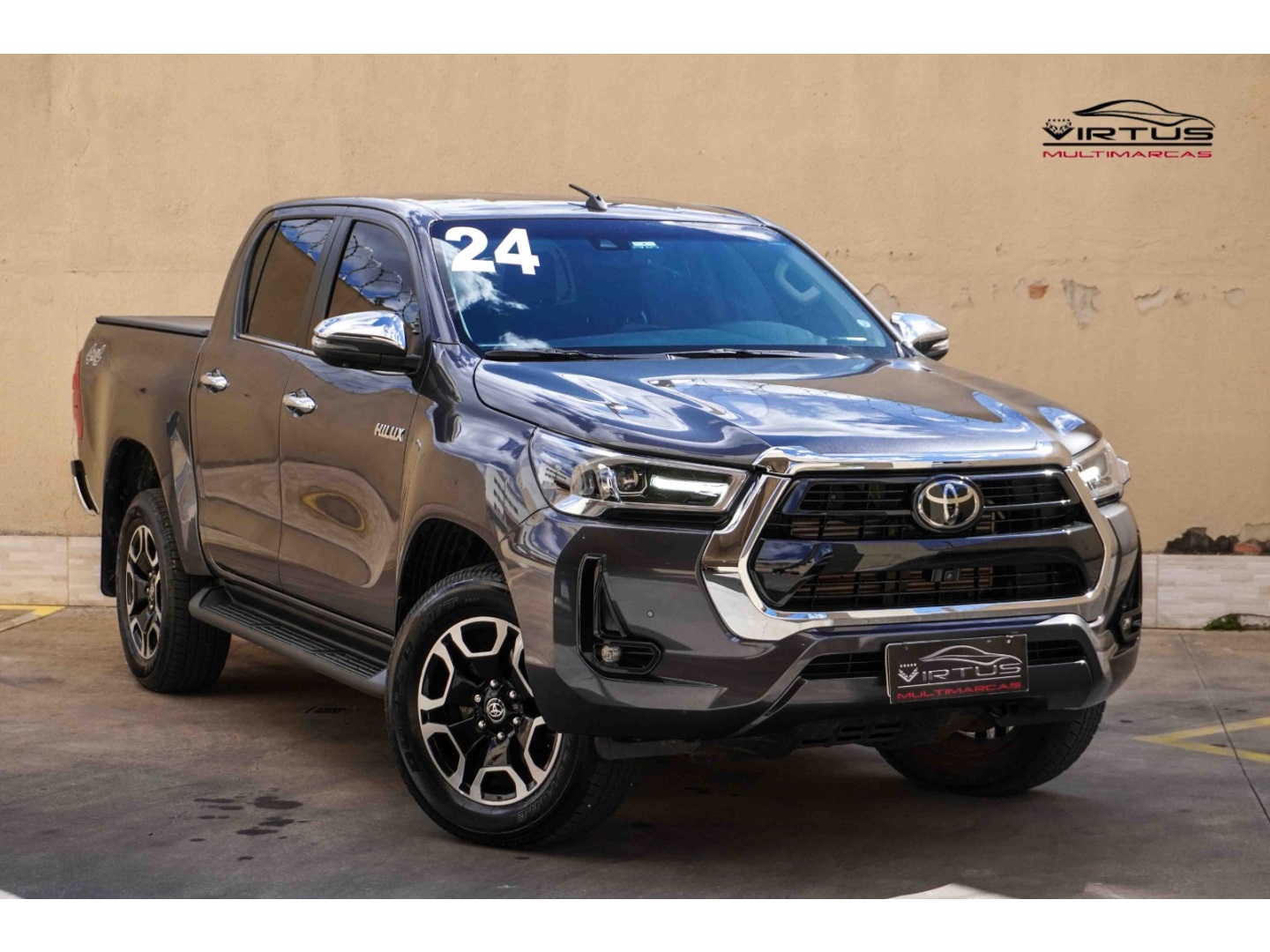 TOYOTA HILUX 2.8 D-4D TURBO DIESEL CD SRX 4X4 AUTOMÁTICO