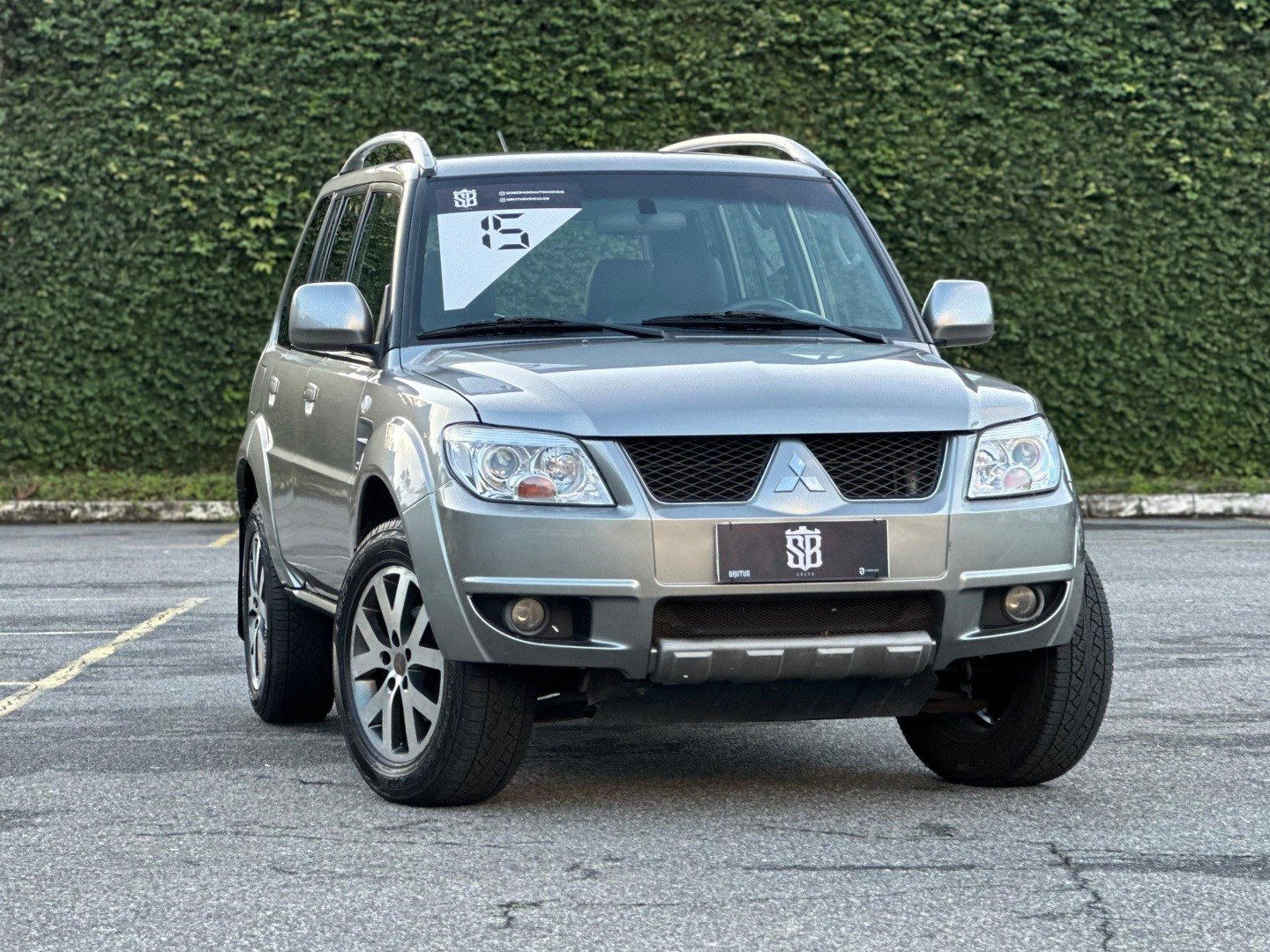 MITSUBISHI PAJERO TR4