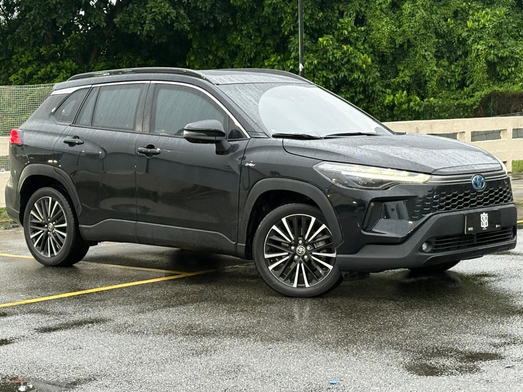 TOYOTA COROLLA CROSS