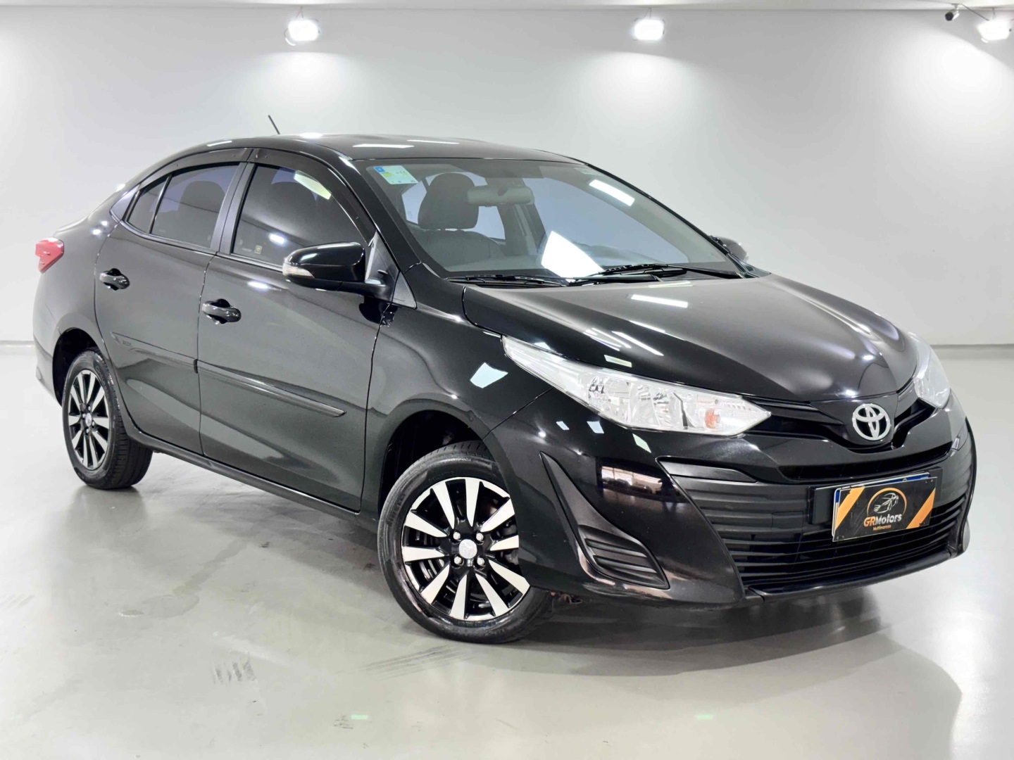TOYOTA YARIS 1.5 16V FLEX SEDAN XL LIVE MULTIDRIVE