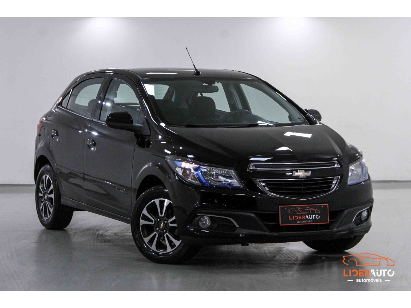 CHEVROLET ONIX 1.4 MPFI LTZ 8V FLEX 4P MANUAL