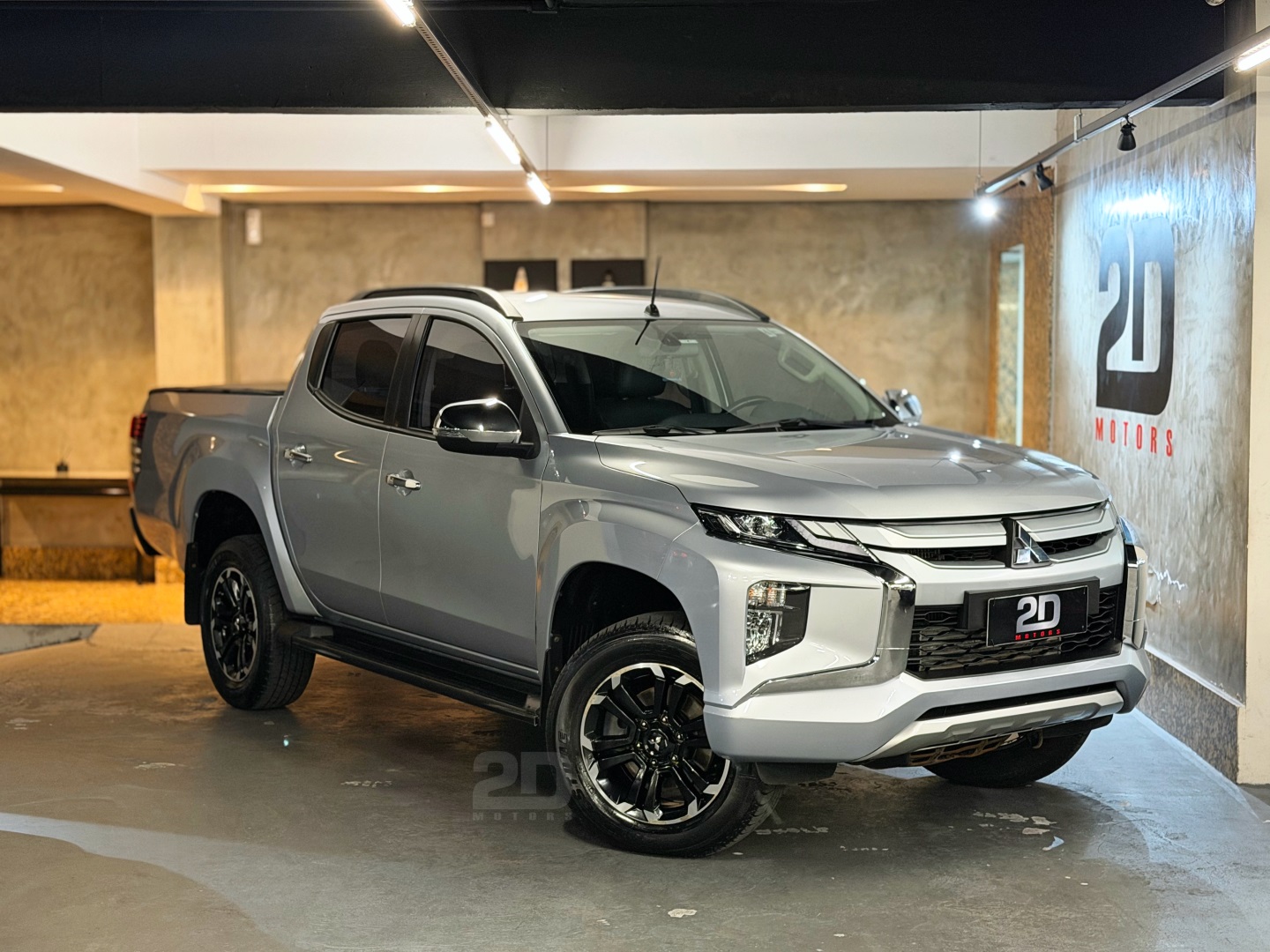 MITSUBISHI L200 TRITON 2.4 16V TURBO DIESEL SPORT HPE CD 4P 4X4 AUTOMÁTICO