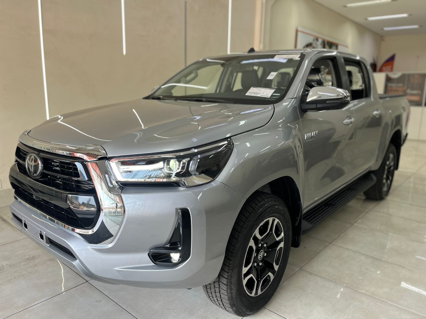 Zero Kilometro : TOYOTA HILUX 2024 - 2.8 D-4D TURBO DIESEL CD SRX 4X4 ...
