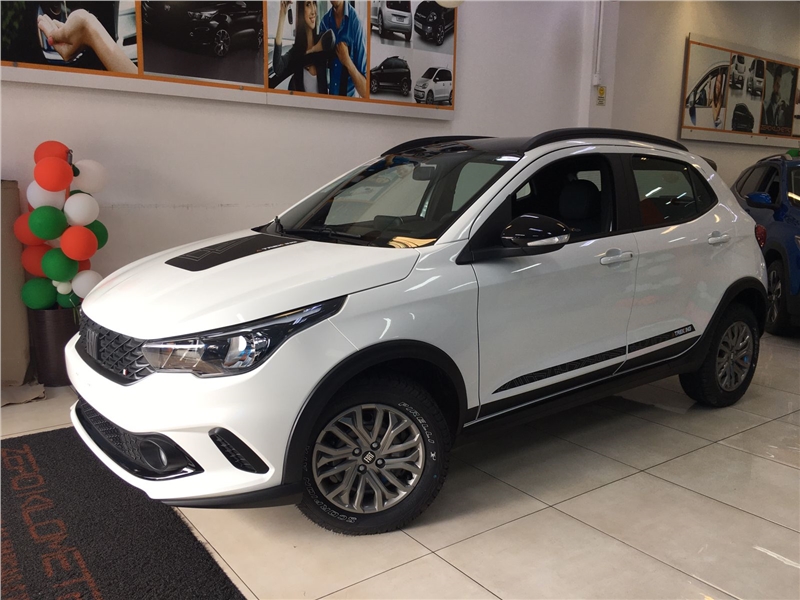 Zero Kilometro FIAT ARGO 2024 1.3 FIREFLY FLEX TREKKING MANUAL R