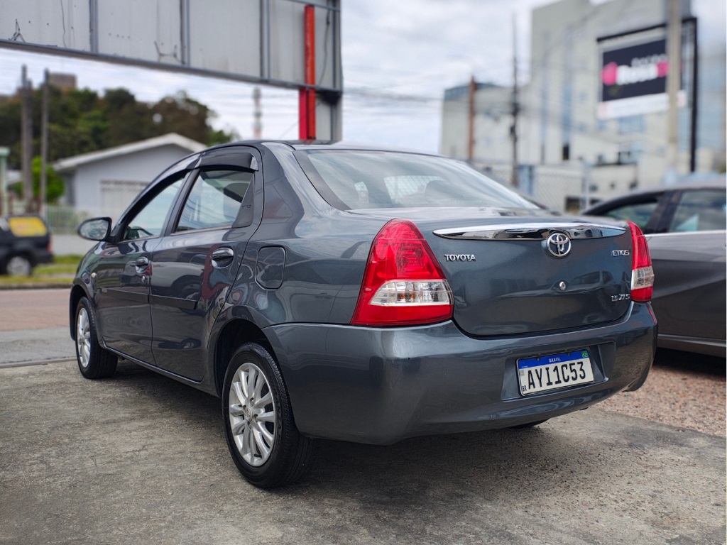 Toyota Etios X Sedan 1.5 Flex 16V 4P Mec. - foto 3
