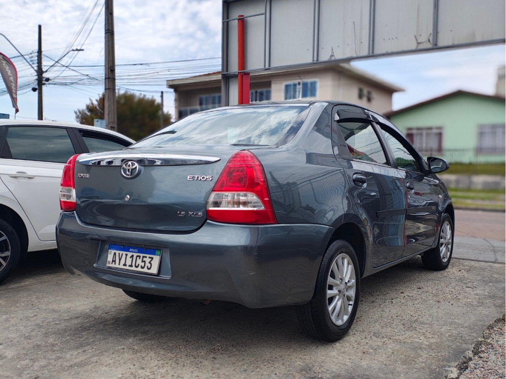 Toyota Etios X Sedan 1.5 Flex 16V 4P Mec. - foto 4