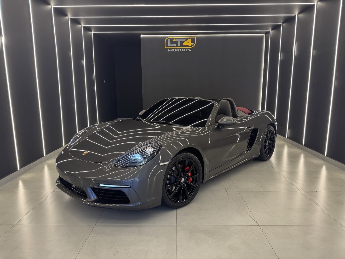 PORSCHE 718
