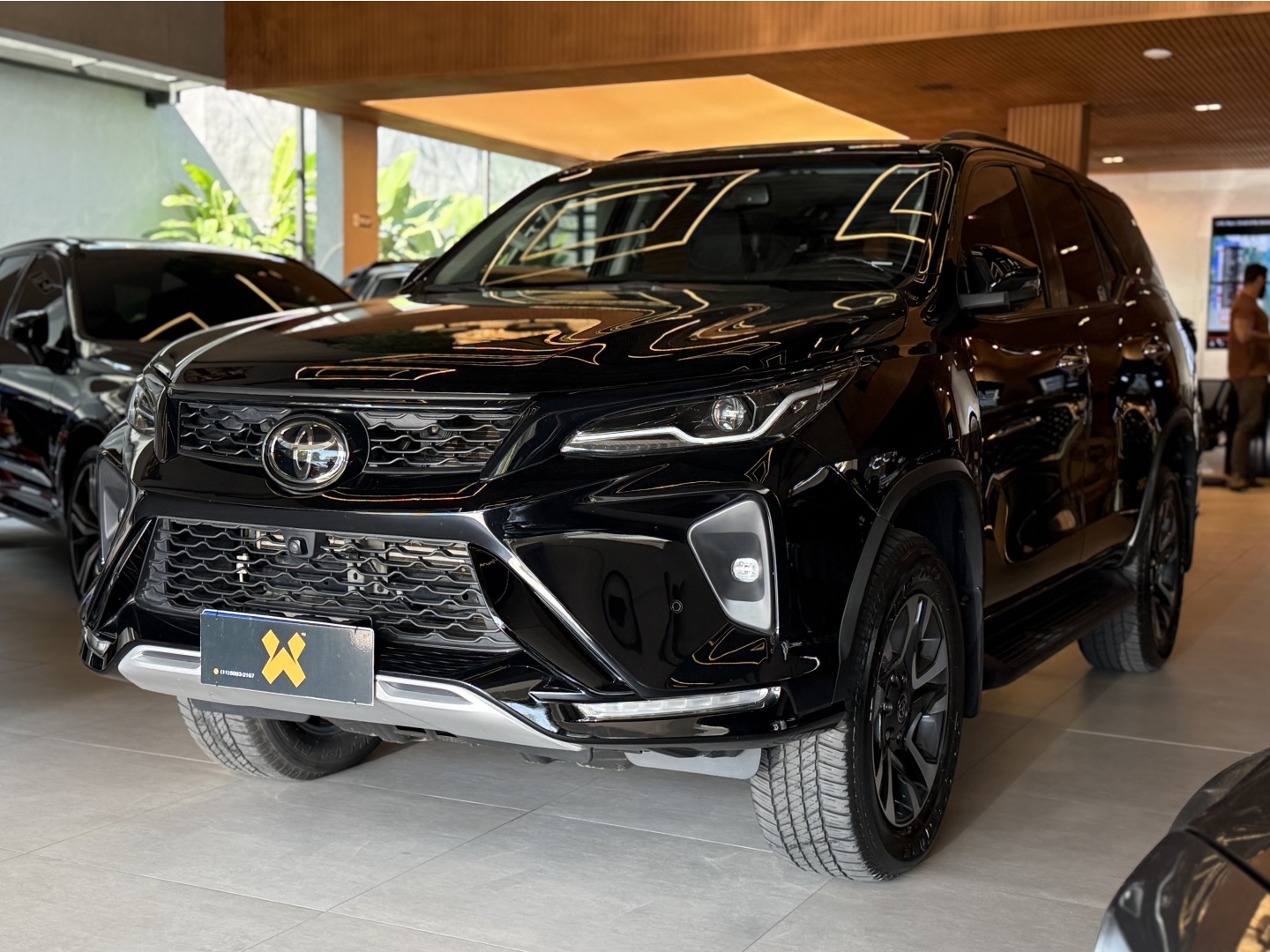HILUX SW4 2.8 D-4D TURBO DIESEL SRX PLATINUM 7L 4X4 AUTOMÁTICO