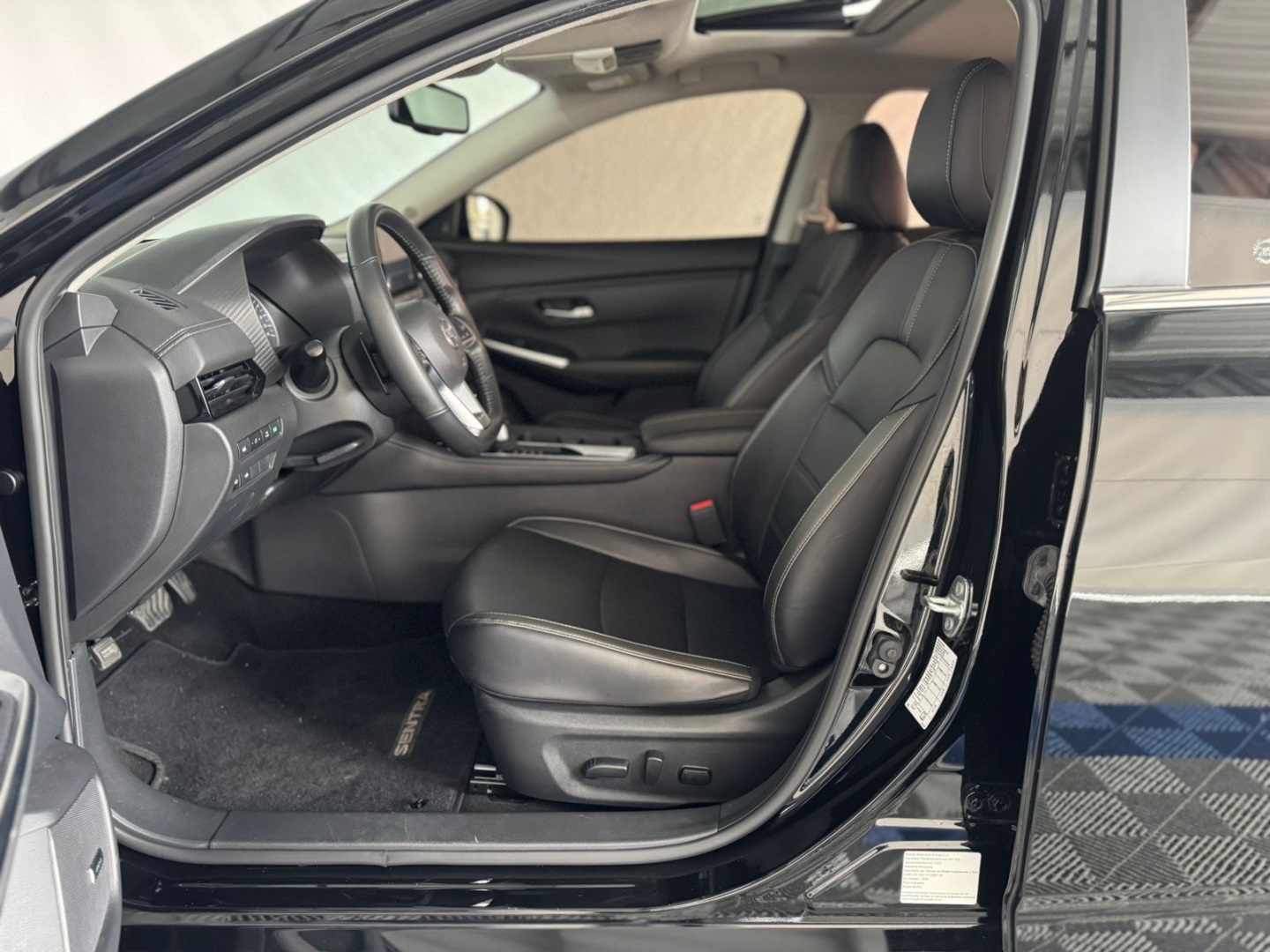 Nissan Sentra 2.0 16v gasolina exclusive xtronic    2024