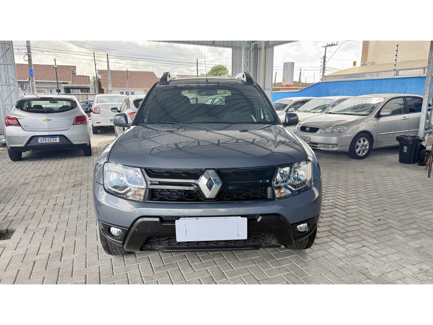 RENAULT DUSTER