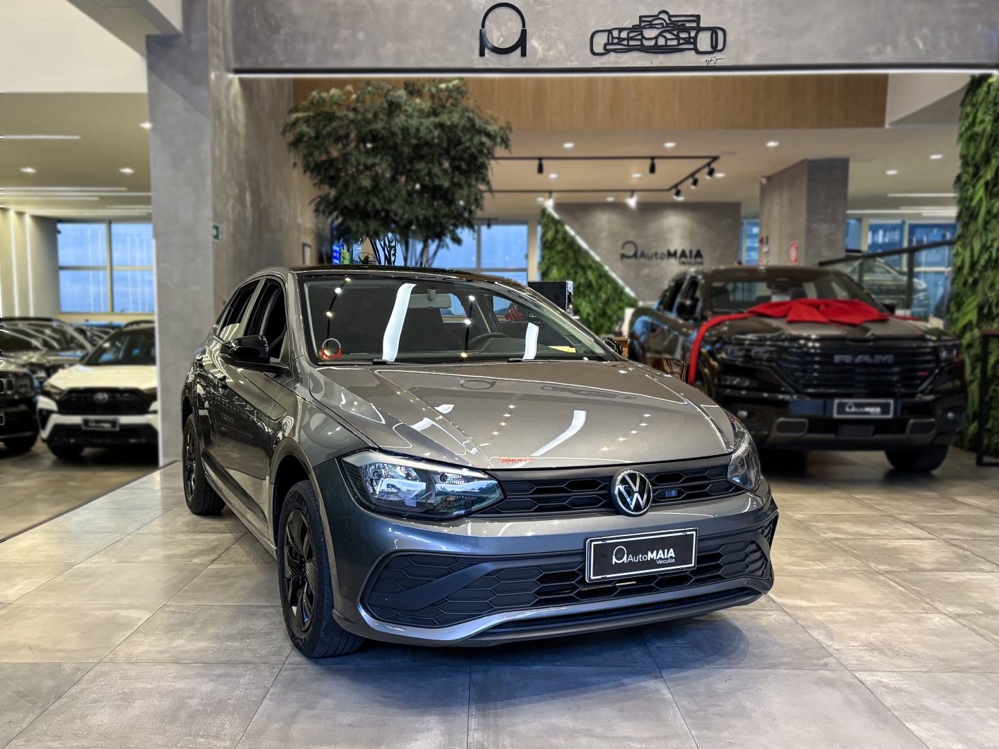 VOLKSWAGEN POLO