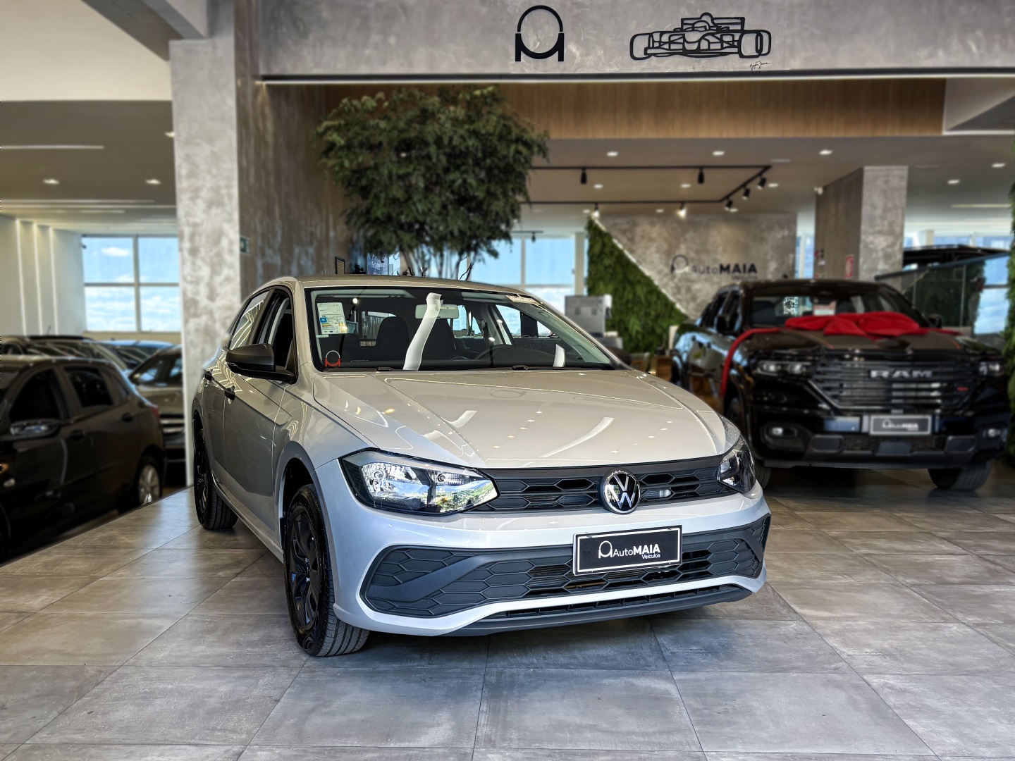 VOLKSWAGEN POLO