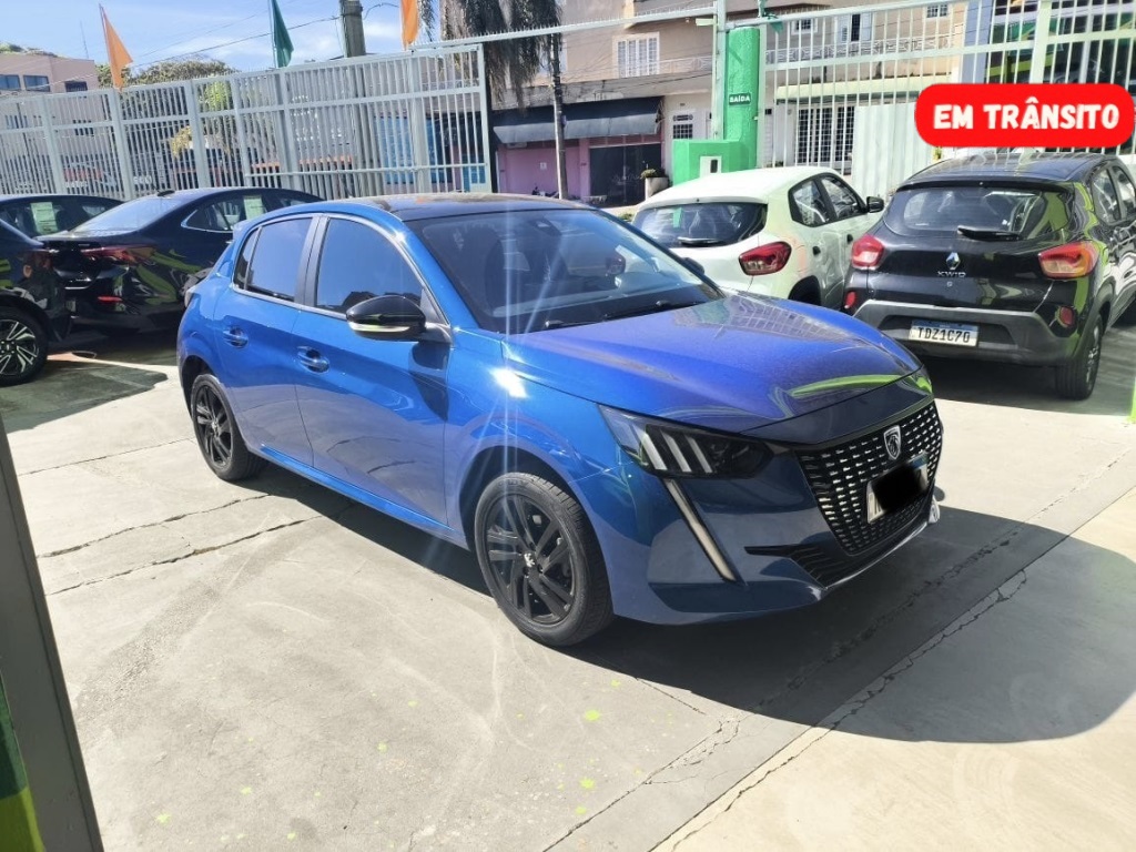 PEUGEOT 208