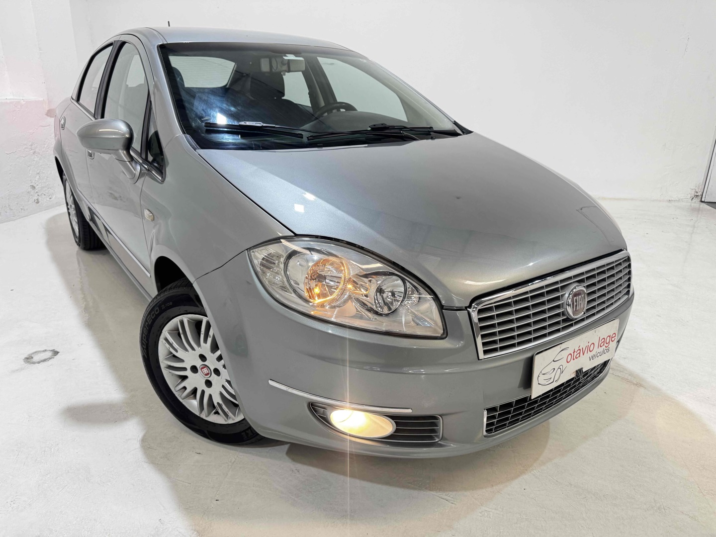 FIAT LINEA 1.8 ESSENCE 16V FLEX 4P MANUAL