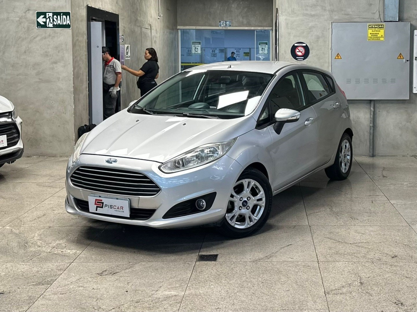 FORD FIESTA 1.6 SE HATCH 16V FLEX 4P MANUAL