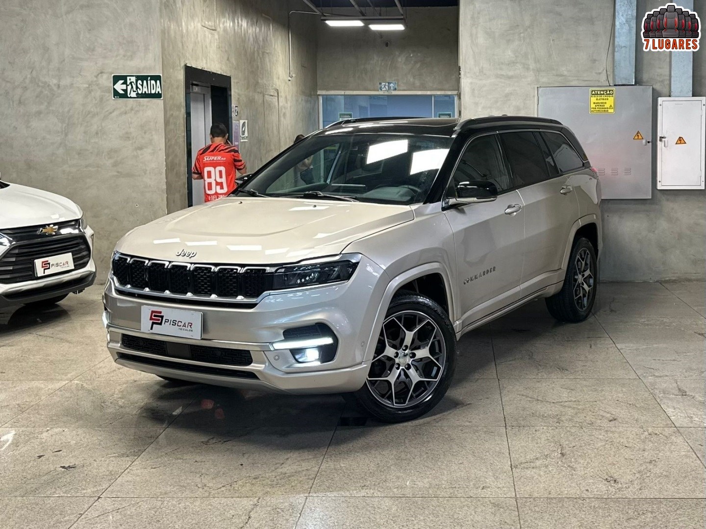 JEEP COMMANDER 2.0 TD380 TURBO DIESEL OVERLAND AT9