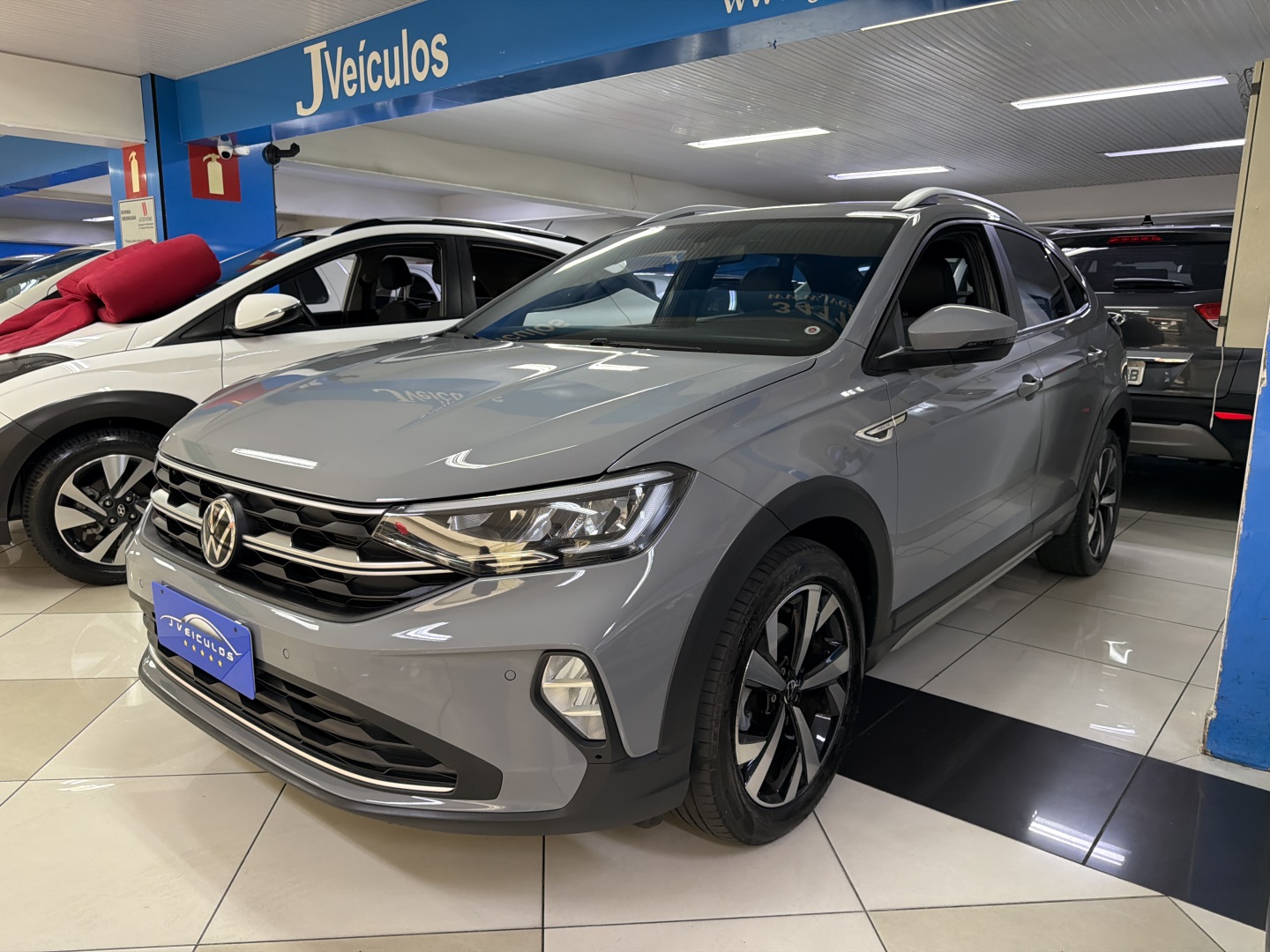 VOLKSWAGEN NIVUS 1.0 200 TSI TOTAL FLEX HIGHLINE AUTOMÁTICO