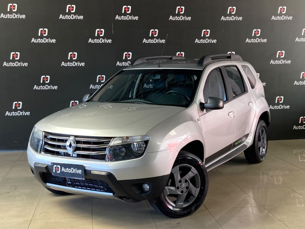 RENAULT DUSTER 2.0 DYNAMIQUE 4X2 16V FLEX 4P AUTOMÁTICO
