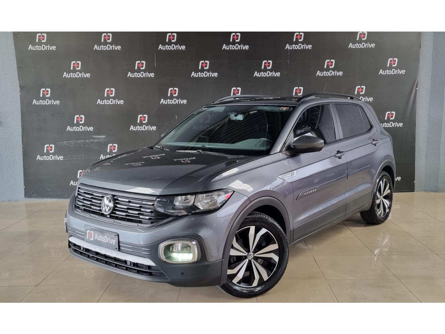 VOLKSWAGEN T-CROSS 1.0 200 TSI TOTAL FLEX AUTOMÁTICO